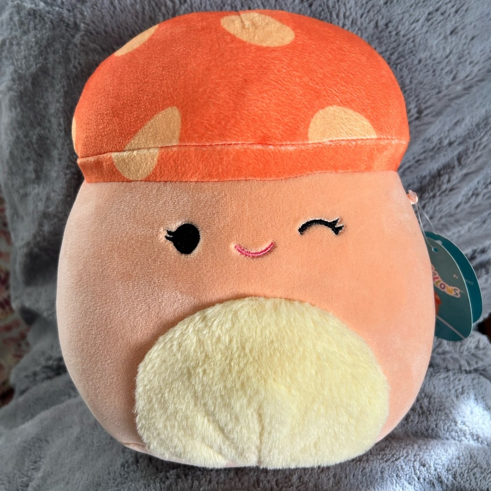 Alba the Orange Mushroom Squishmallow 8” NWT